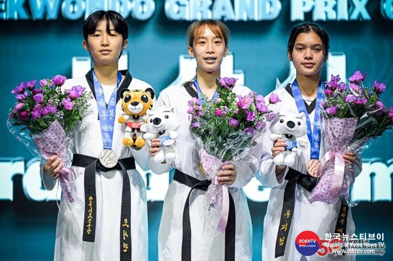 기사 2023.07.15.(토) 2-5  (사진 5)   Chinese Taipei and Korea win gold on opening day of Muju Taekwondowon 2023 World Taekwondo Grand Prix Challenge.hwp.jpg