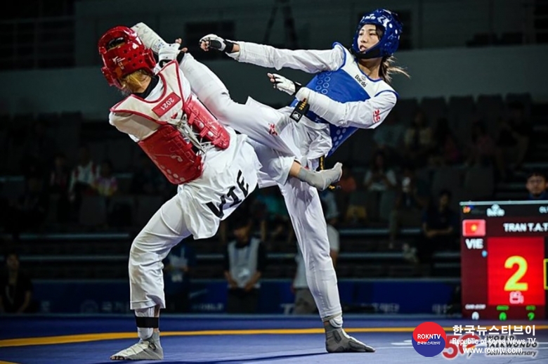 기사 2023.07.15.(토) 2-4  (사진 4)   Chinese Taipei and Korea win gold on opening day of Muju Taekwondowon 2023 World Taekwondo Grand Prix Challenge.hwp.jpg