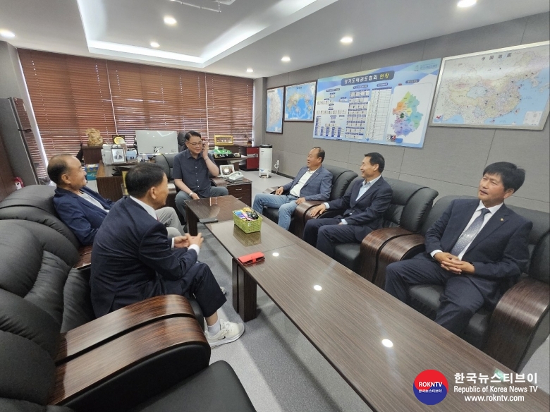 기사 2025.06.11.(수) 1-2 사진 2. 경기도태권도협회 제1차 시군협회 간담회 개최 사진 .jpg