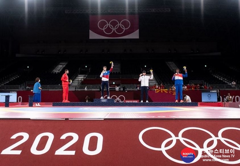 기사 2021.07.28.(수) 1-4 (사진) 2020 도쿄올림픽대회 Mens +80kg 입상자 시상식 1위 Vladislav Larin of ROC .JPG
