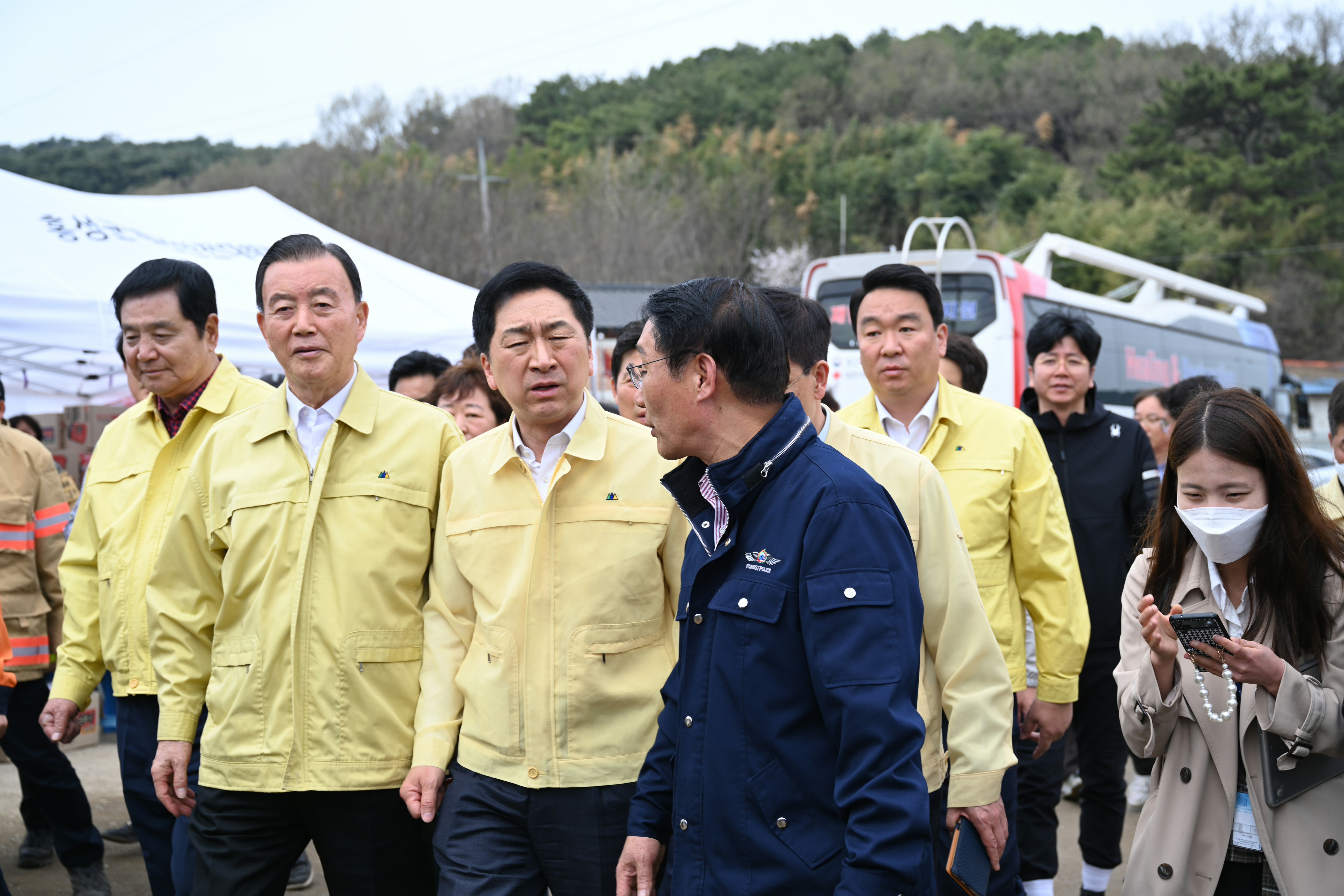 기사 2023.04.05.(수) 2--1 (사진 1)  홍문표의원, 대통령실, 김기현 당대표, 정부에 홍성군 특별재난지역 선포 강력 요청.jpg