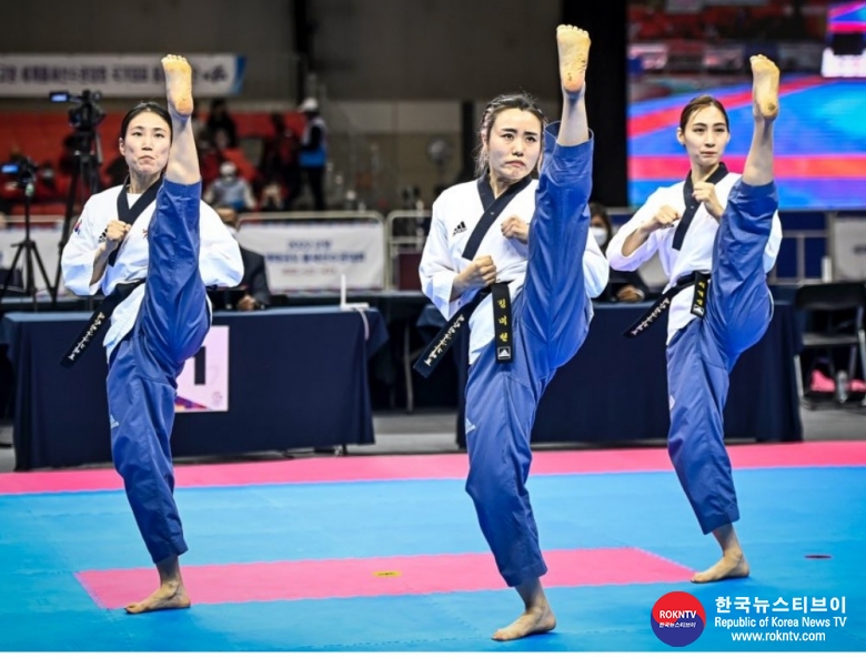 기사 2022.04.22.(금) 2-3 (사진) 2022 Goyang World Taekwondo Poomsae Championships .jpg