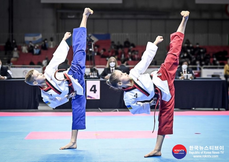 기사 2022.04.22.(금) 2-2 (사진) 2022 Goyang World Taekwondo Poomsae Championships .jpg
