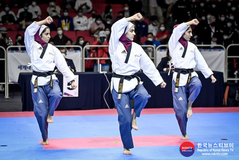 기사 2022.04.22.(금) 2-4 (사진) 2022 Goyang World Taekwondo Poomsae Championships .jpg