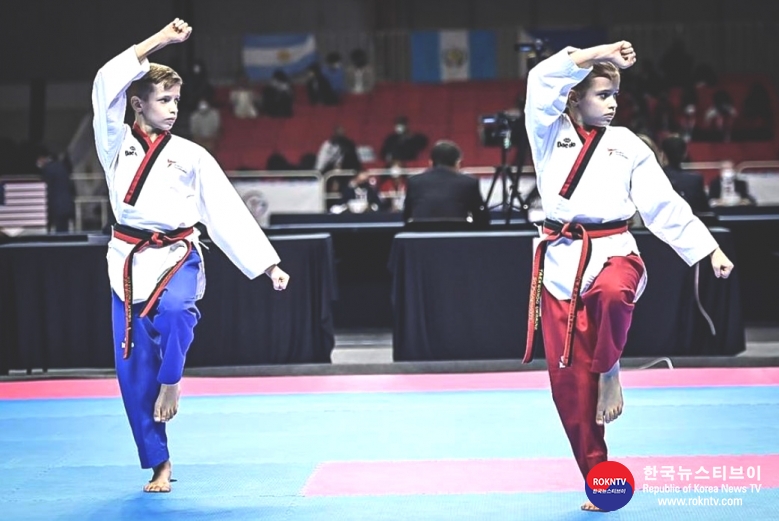 기사 2022.04.27.(수) 3-2 (사진)  Inspiring Ukrainian siblings realise dreams at Goyang 2022 World Taekwondo Poomsae Championships  .jpg