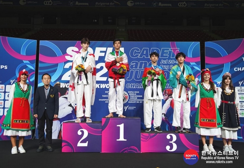 기사 2022.08.01.(월) 4-2 (사진)   History made on final day of World Taekwondo Cadet Championships  .jpg