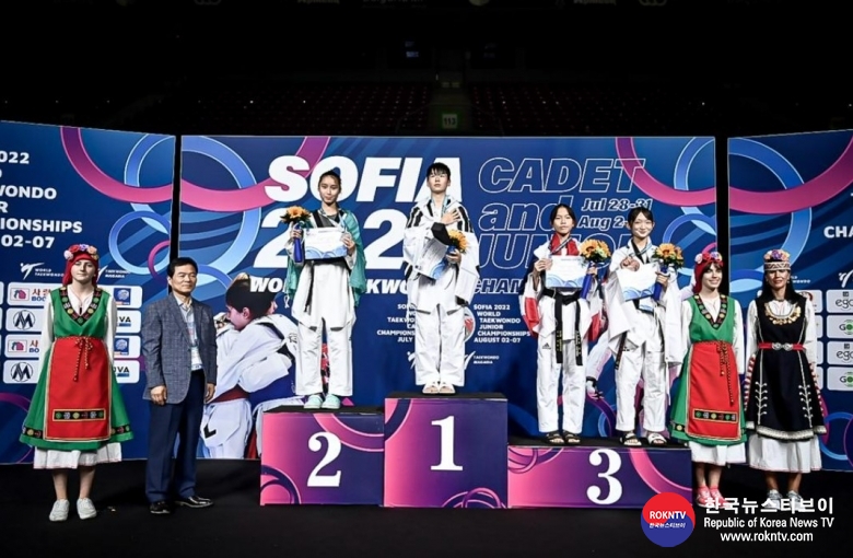기사 2022.08.05.(금) 1-2 (사진)  Iran and Korea share gold medals on second day of Sofia 2022 World Taekwondo Junior Championships  .jpg