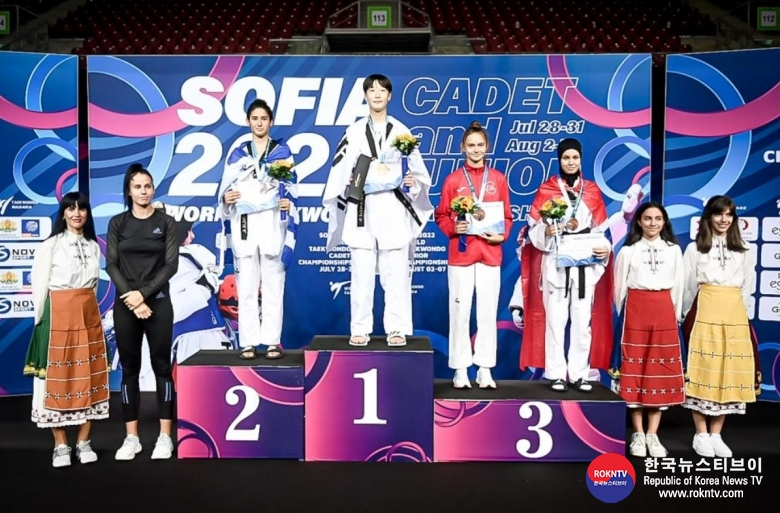 기사 2022.08.08.(월) 1-2 (사진)  Italy wins first gold alongside Iran and Korea on day four of Sofia 2022 World Taekwondo Junior Championships  .jpg
