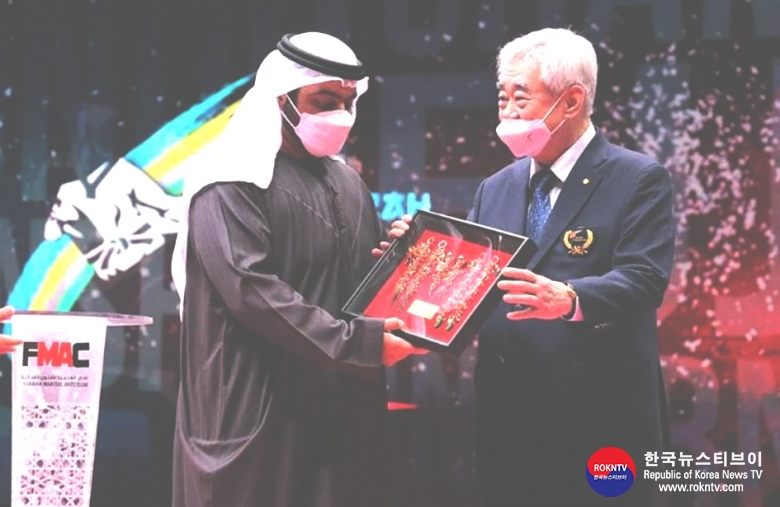 기사 2022.02.10.(목) 5-2 (사진) Crown Prince of Fujairah donates USD100,000 to Taekwondo Humanitarian Foundation.JPG