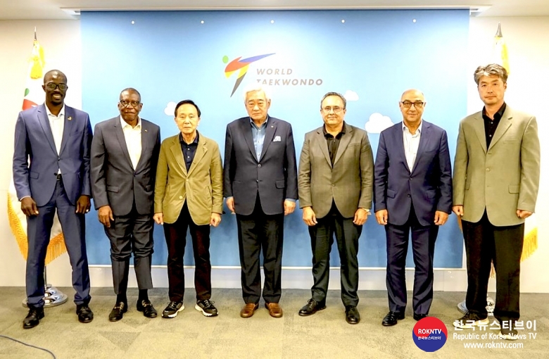 기사 2022.10.20.(목) 2-4 (사진)  World Taekwondo holds meeting with Continental Union presidents at headquarters in Seoul.jpg