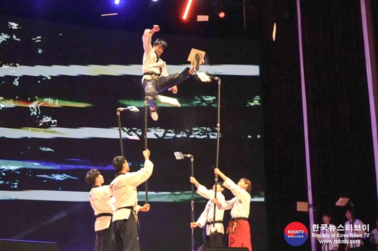 기사 2022.10.20.(목) 5-2 (사진) World Taekwondo Demonstration Team lights up ANOC Awards 2022.jpg