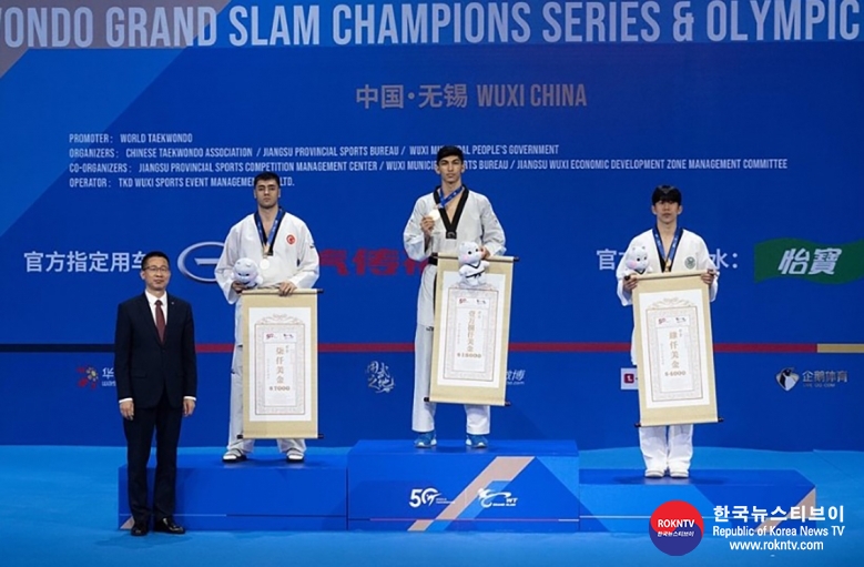 기사 2023.04.03.(월) 1-8 (사진 8)  China, Uzbekistan and Iran take gold at Wuxi 2022 World Taekwondo Grand Slam Champions Series Final.jpg