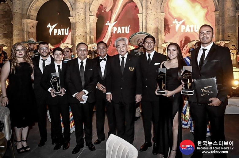 기사 2022.11.16.(수) 2-1 (사진) 19th Century Meets 21st Century at PATU Gala Dinner.jpg