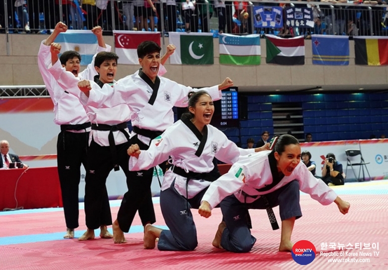 기사 2022.03.23.(수) 4-1 (사진) Goyang 2022 World Taekwondo Poomsae Championships  .jpg